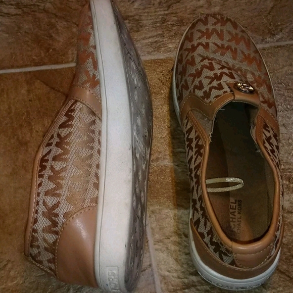 Kids' Michael Kors shoes - Picture 7 of 7